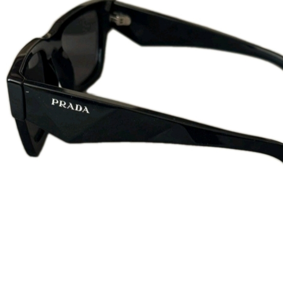 Prada PR A06S (Unisex) Black with Dark Gray Lenses 50mm (EUC) - Picture 4 of 10